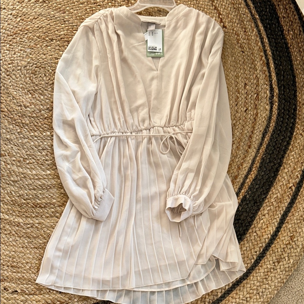 H&M Cream V-Neck dress.